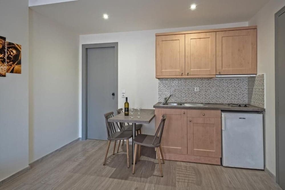 Icarus Suite Apartments