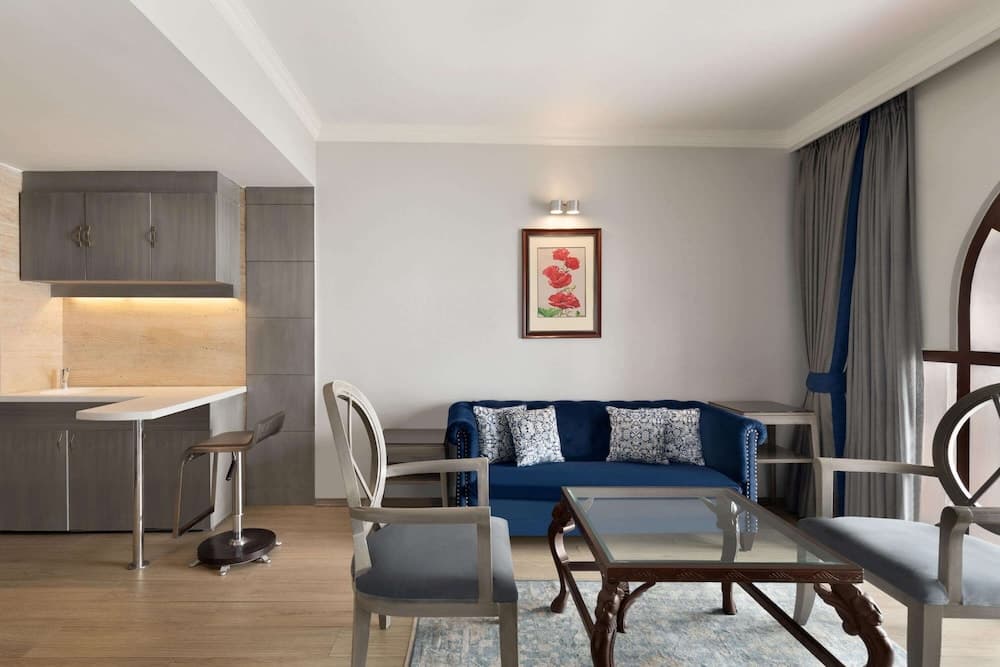 Ramada by Wyndham Mussoorie Mall Road