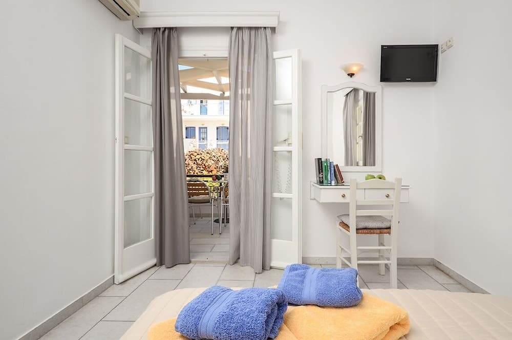 Naxos Dream Calypso Studios