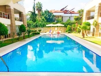 Ray Sultan Homes Classic