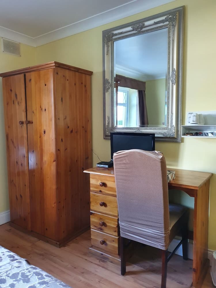 Golden Dawn Guesthouse