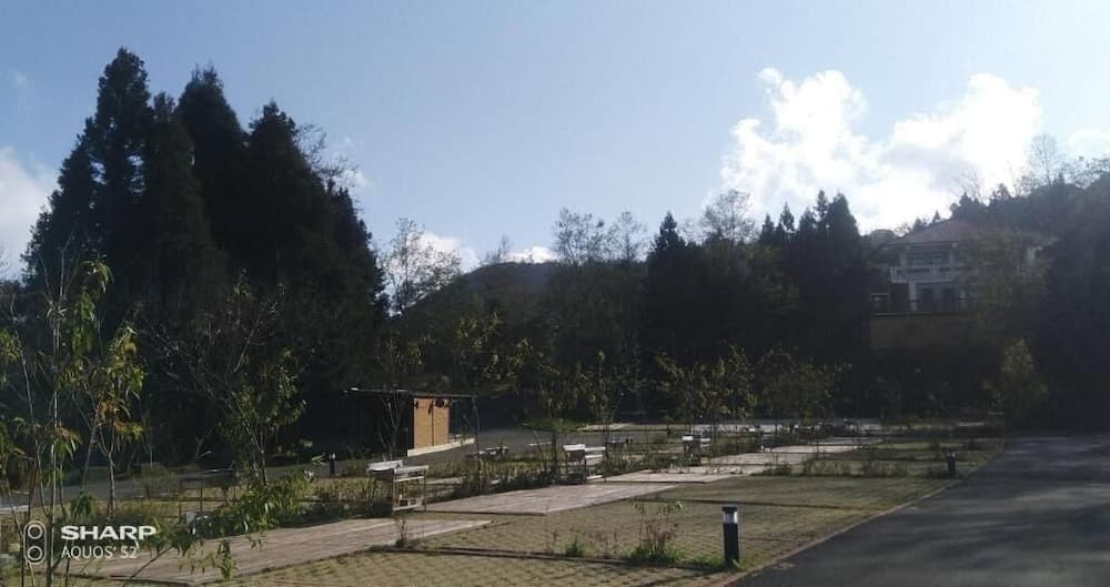 Carl Town Loft Hotel