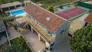 Stunning Villa Bozini Dvori