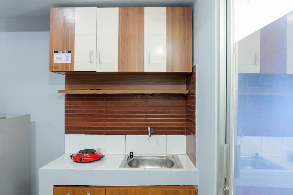 Sea View Studio Apartment at Green Bay Pluit