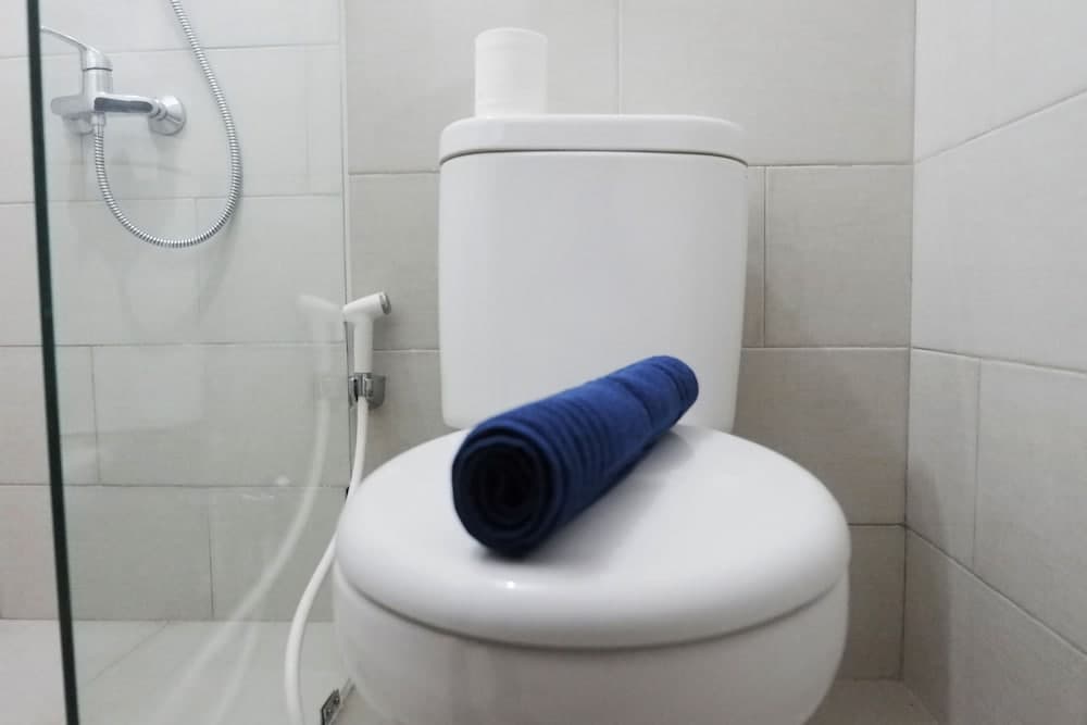 Studio Apartment Connected to Mall at Anderson Supermall Mansion