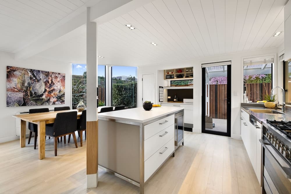 Tuckers Beach Hideaway