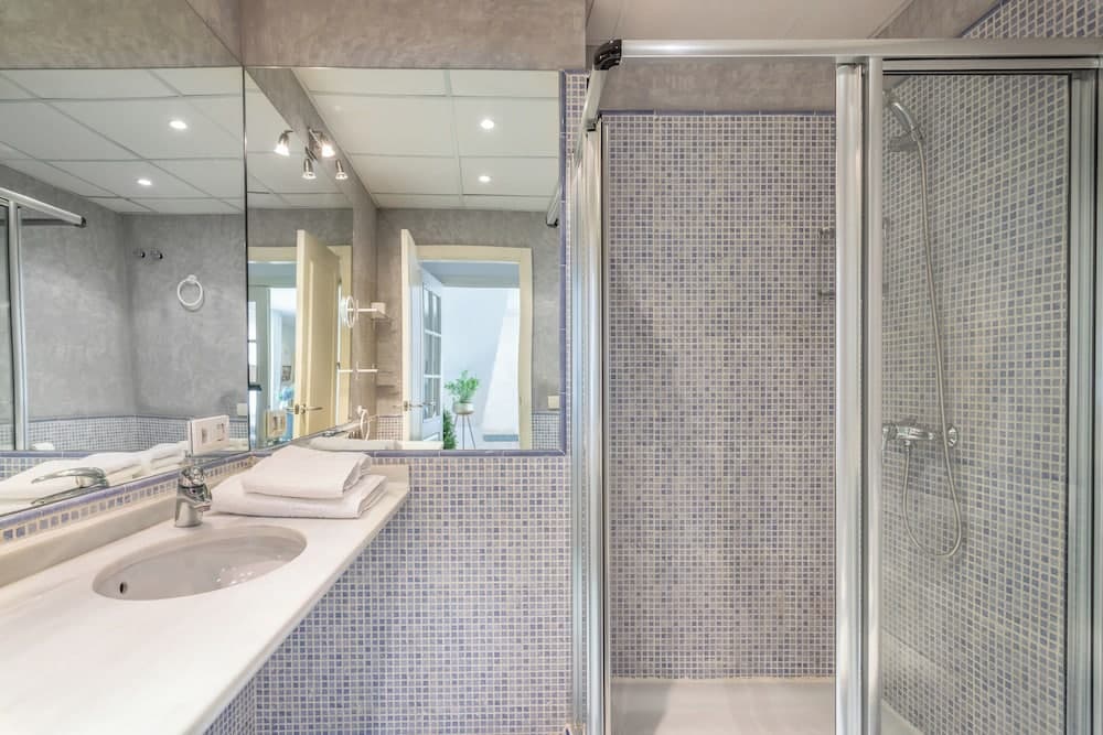 Genteel Home Francos Terrace VI