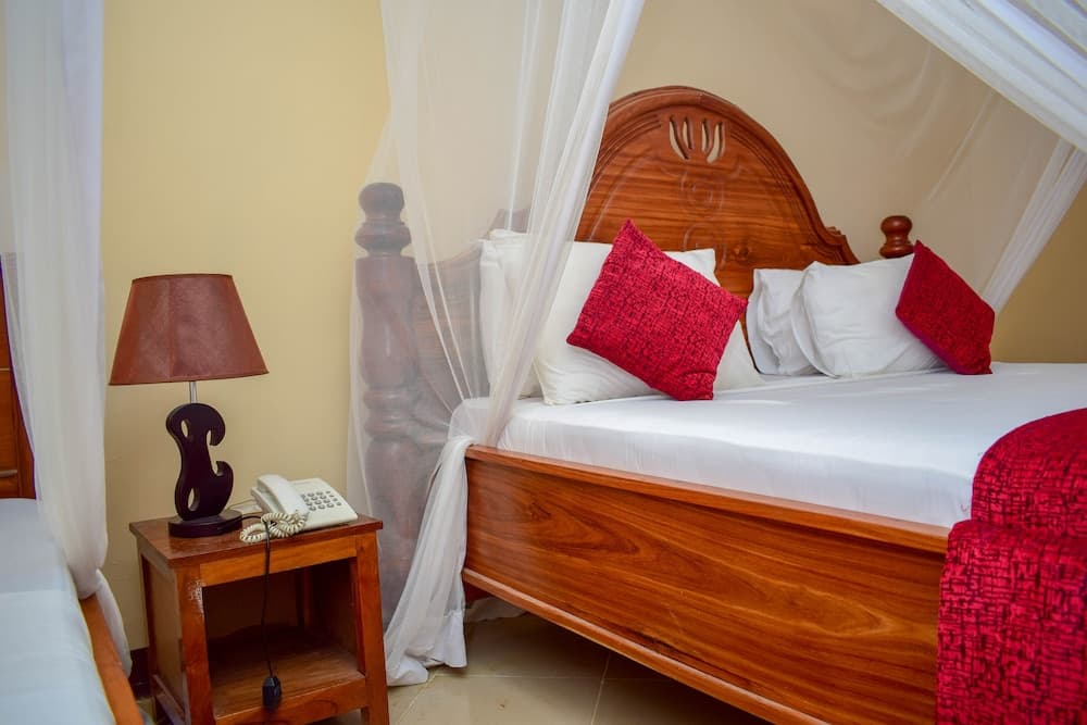 Amaan Ocean Kihinani Hotel