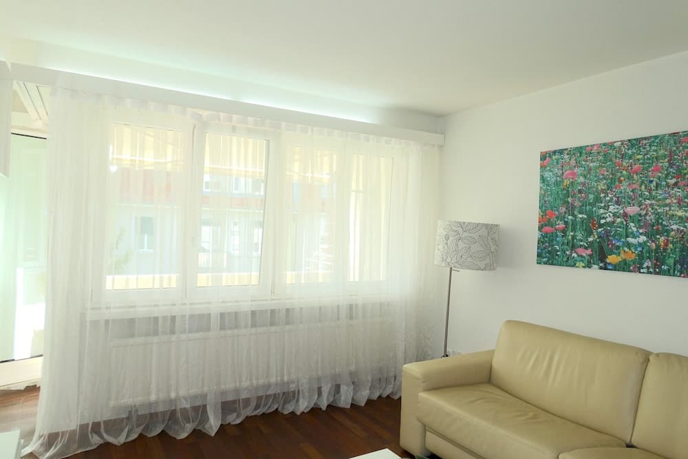 Stylish with Amazing Natural Light & Pocket WIFI