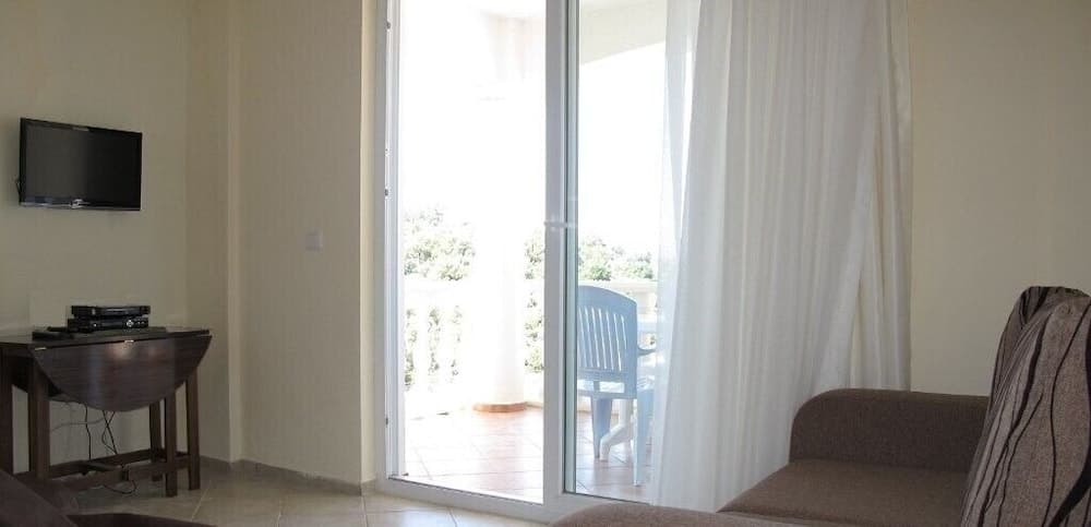 Villa TH18 by JoyLettings