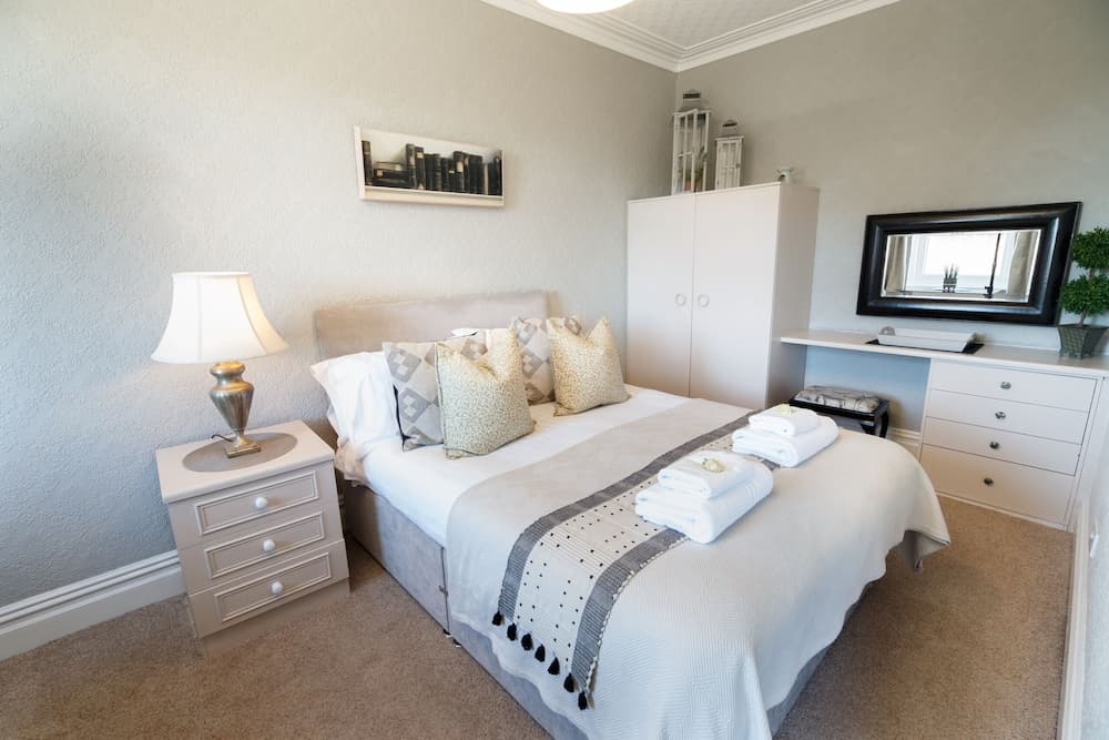 The Old School House