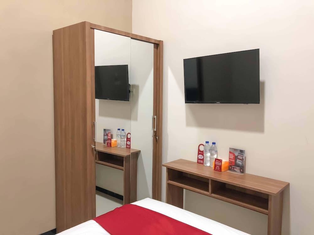 RedDoorz Syariah @ Jl. Cengger Ayam Dalam