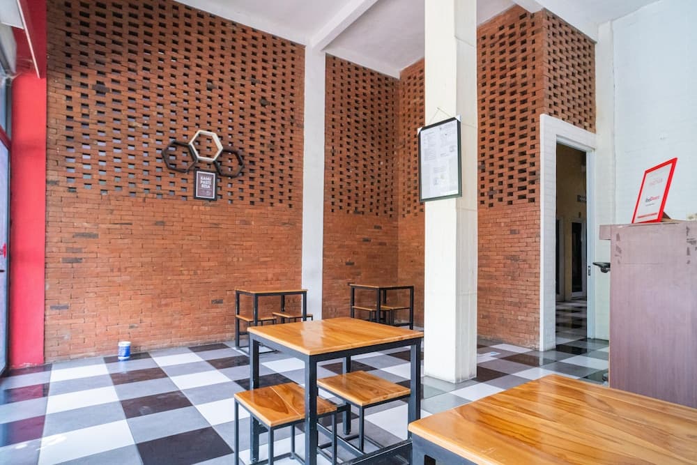 RedDoorz Syariah @ Selomangleng Kediri