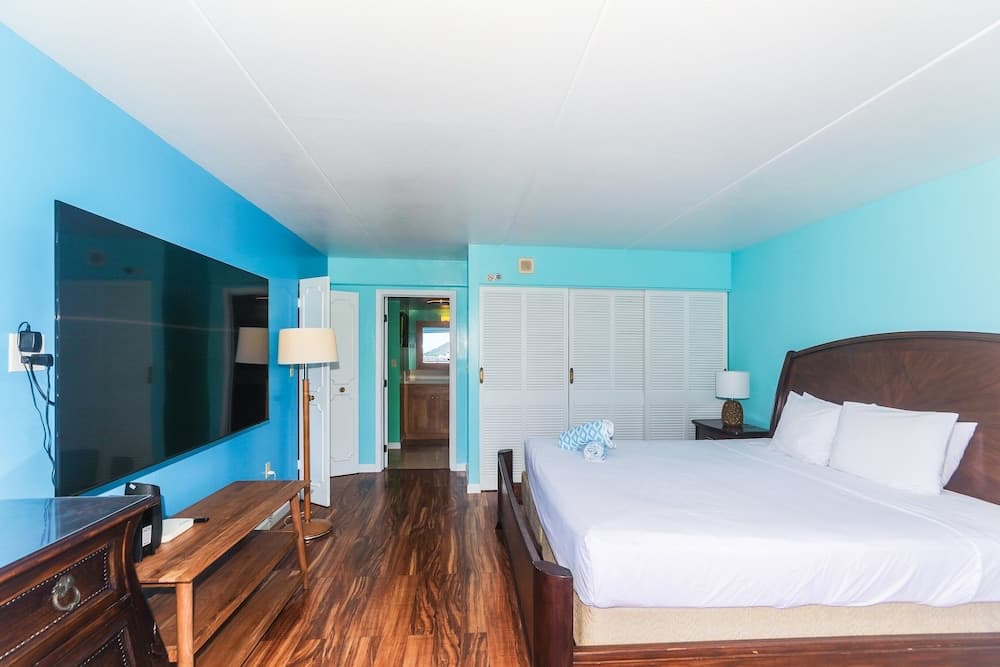 Ilikai Tower 1934 Condo with Fully Equipped Kitchen - Great for longer stays! by RedAwning