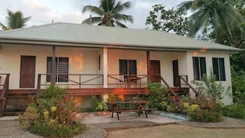 Santo Seaside Villas