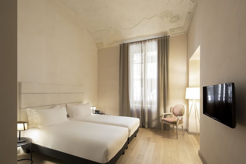 Opera 35 Boutique Hotel