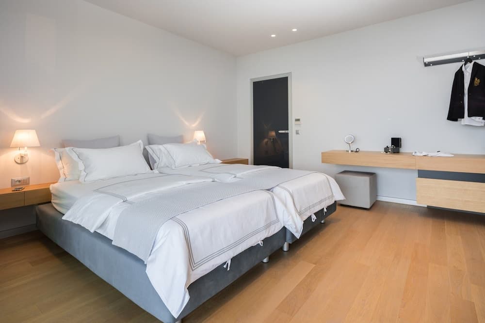 Ultraluxury Villa Elyzeum