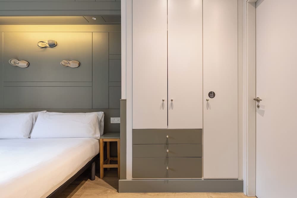 Enjoybcn Patio de Gala Apartments