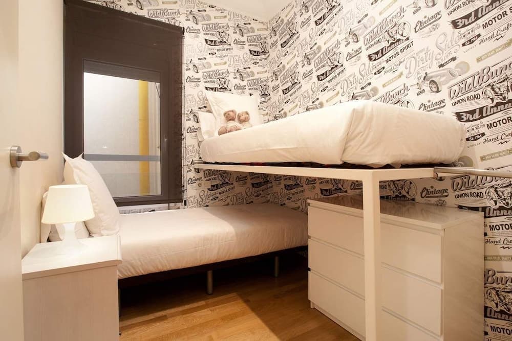 Enjoybcn Coliseum Apartments