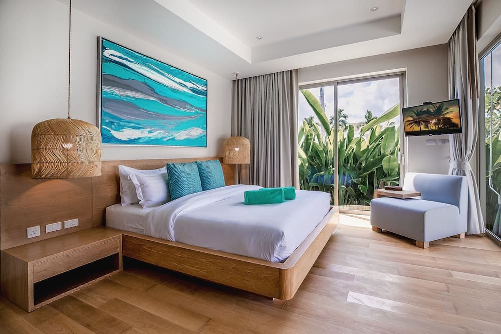 Modern 3BR Villa with Private Pool & BBQ