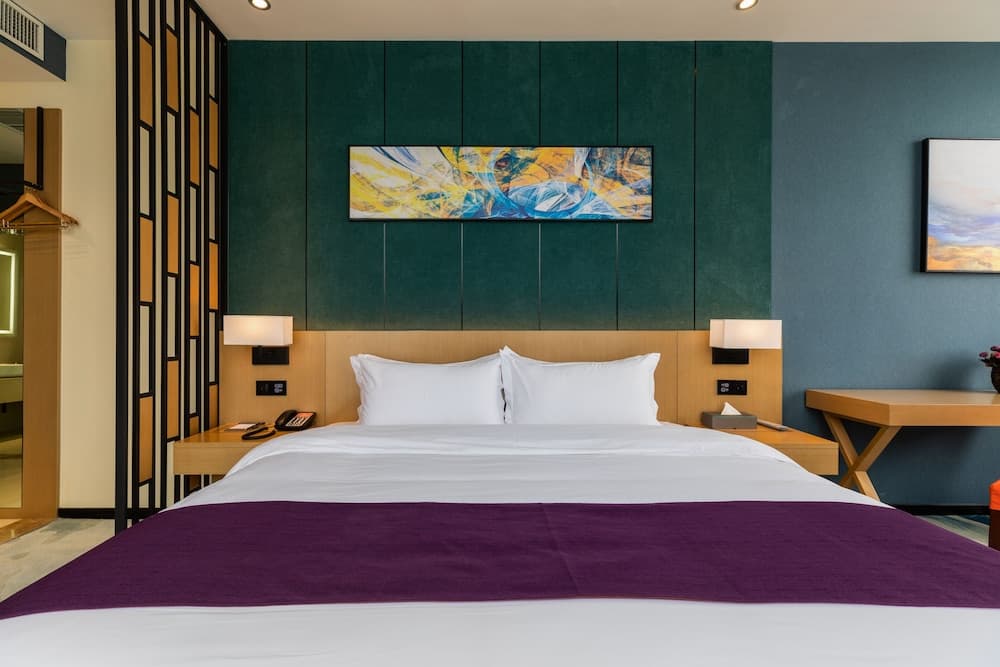 Manju Zhengzhou World 360