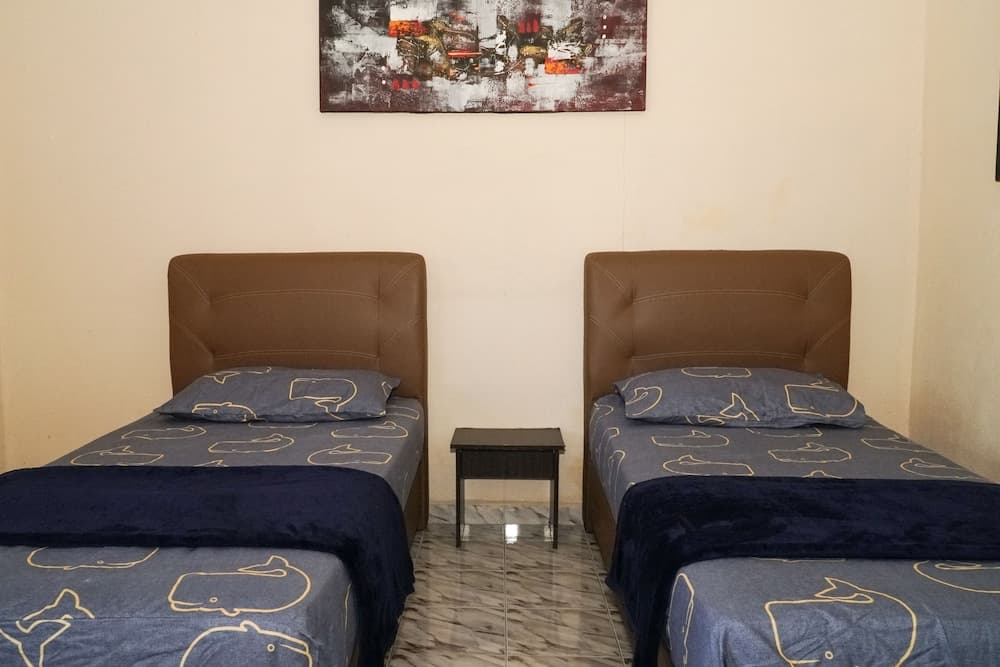 Indiana Cafe and Beds