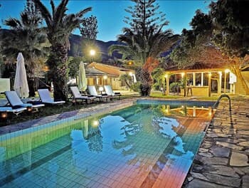 Gal House-with swimming pool