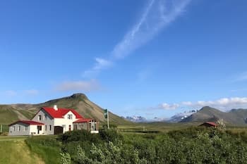 Suður-Bár Guesthouse