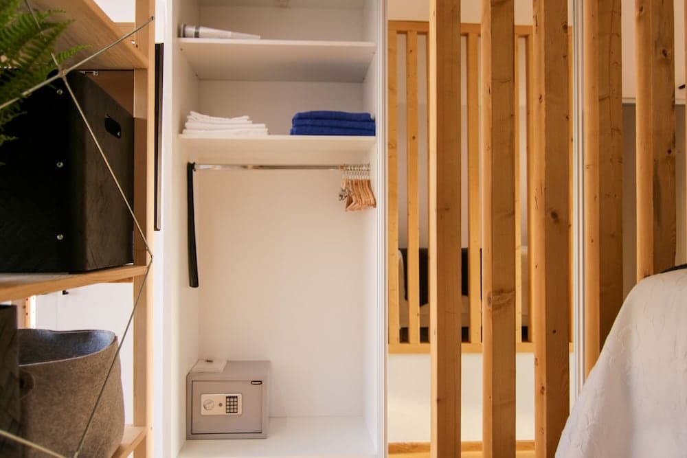 Phaedrus Living: Seaside Luxury Flat Athina 109