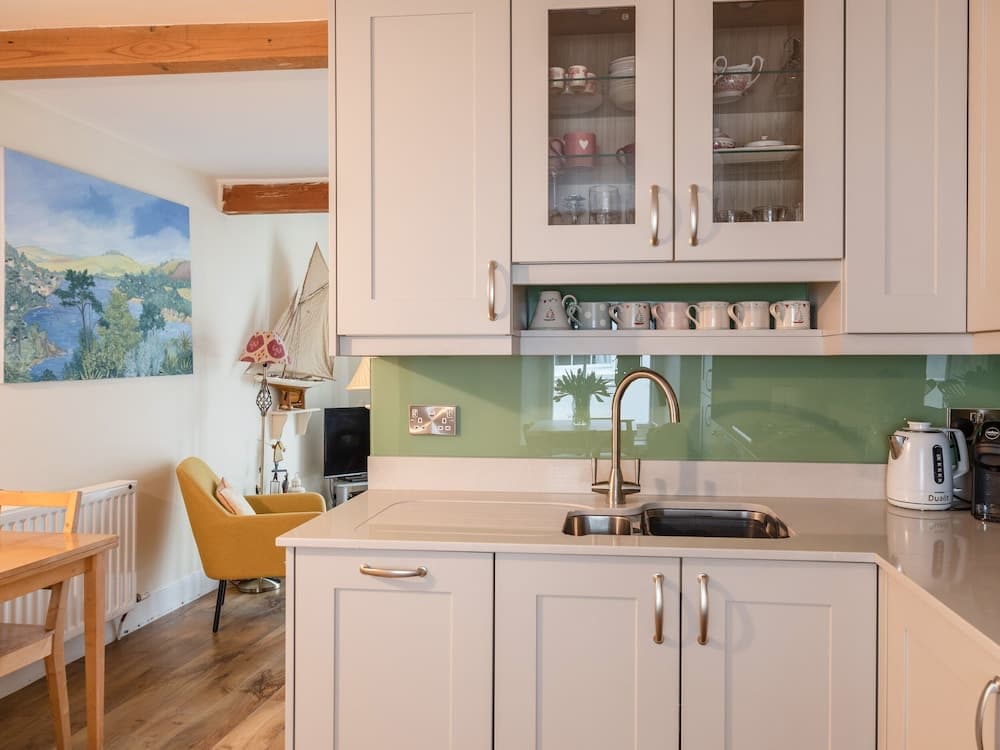 14a Courtenay Street