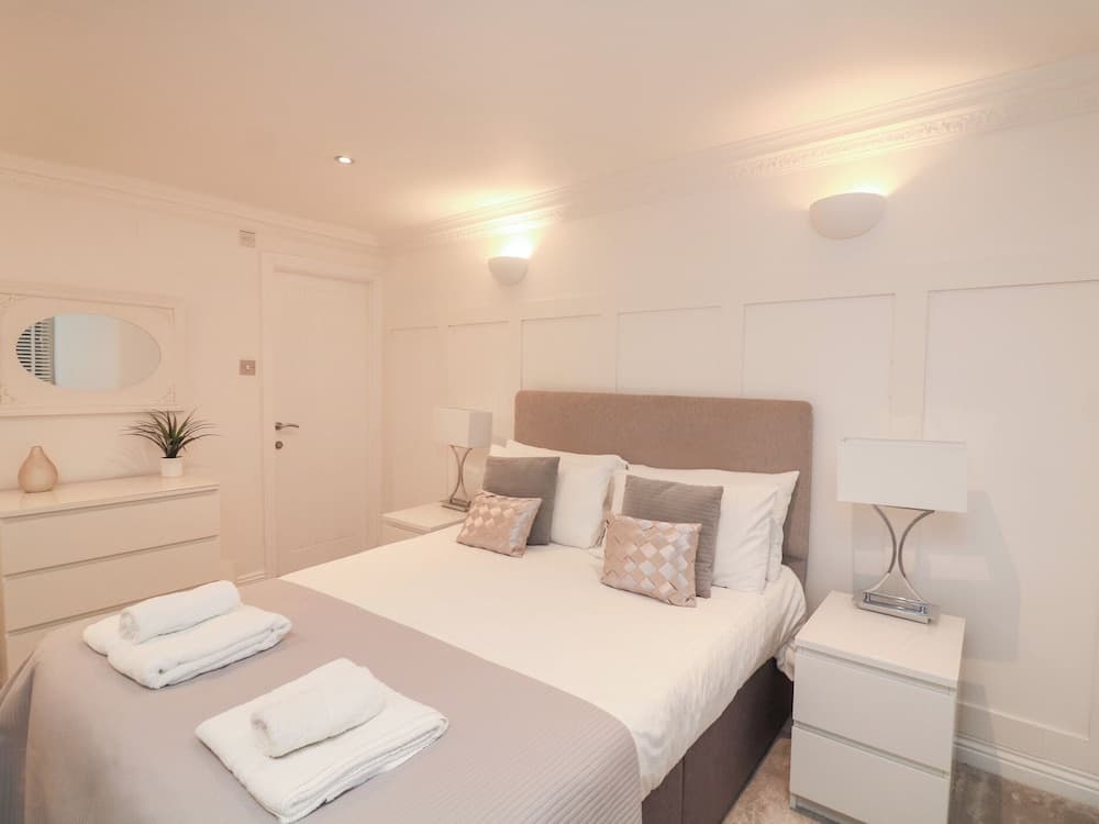 1 The Old Coach House