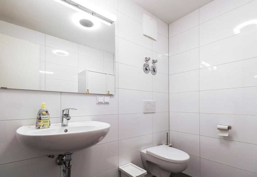 Designer hostel room for 4 2D