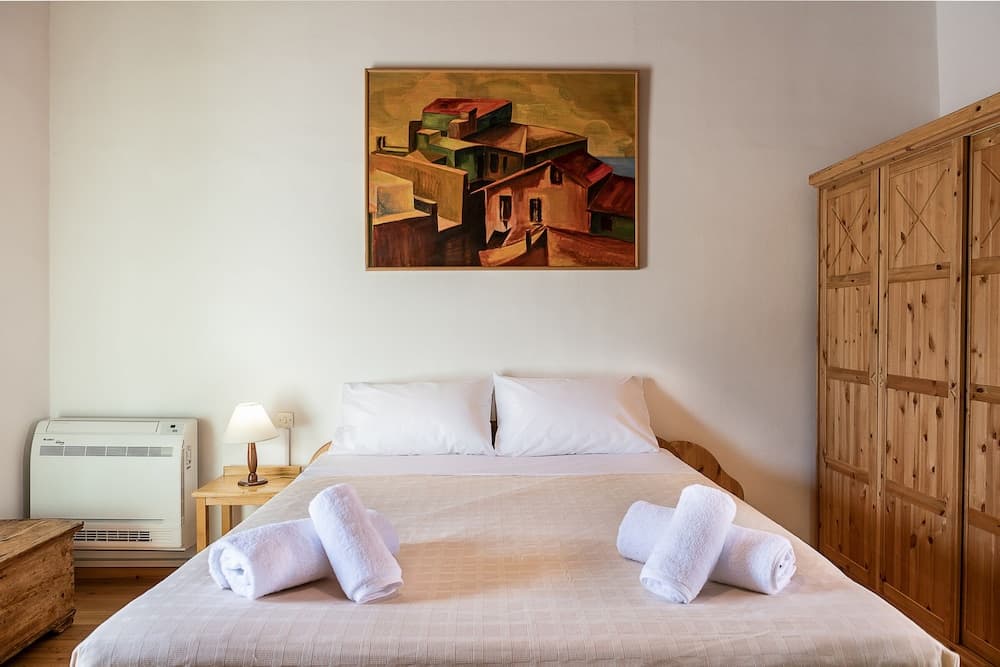 Lemon Tree Eco-Retreat with Terraces