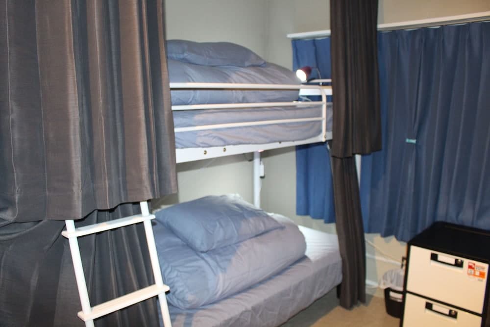 Guest House Banvina SHIROYAMA - Hostel