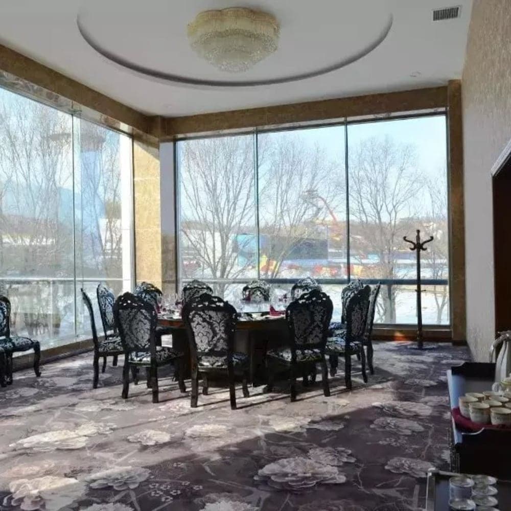 Yuanmaotun Folk Custom Hot Spring Resort