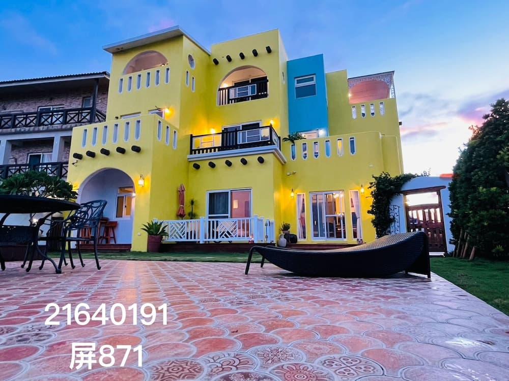hotel image
