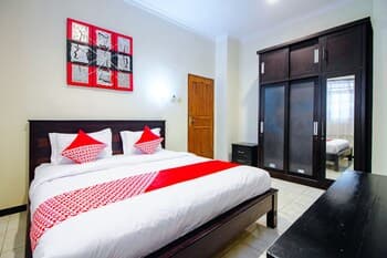 OYO 1650 Griya Joglo Homestay