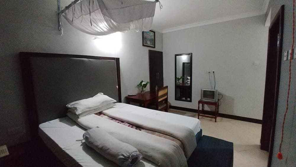 The Walkgard Transit Hotel