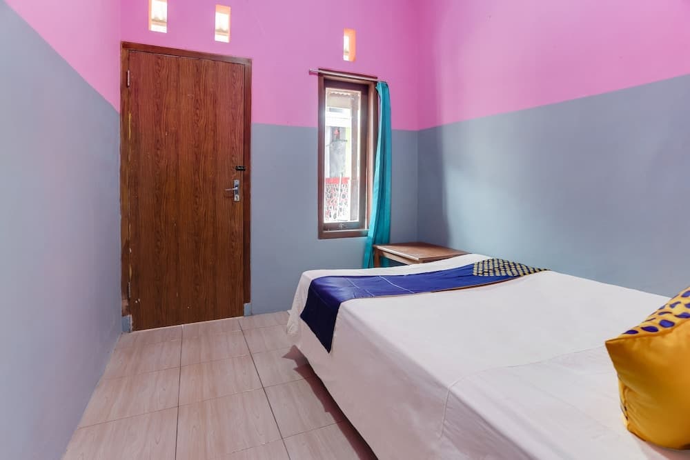 SPOT ON 1783 Ijen Traveller & Hotel