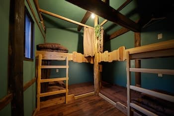 GLAMPiC GUESTHOUSE - Hostel