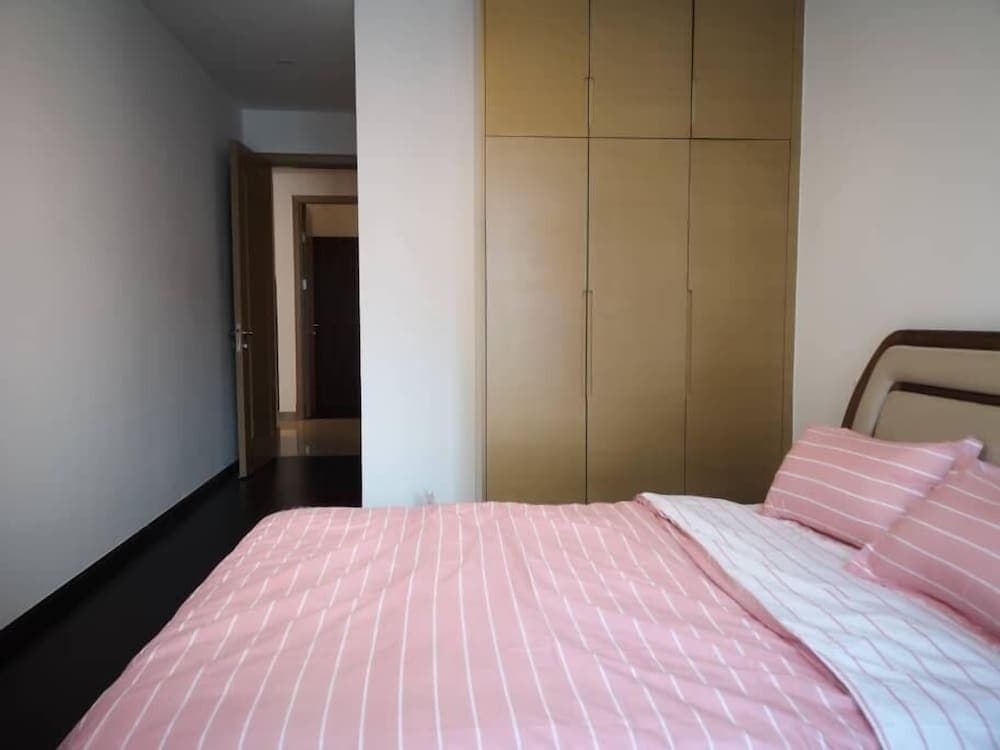 R&F Princess Cove by Wong