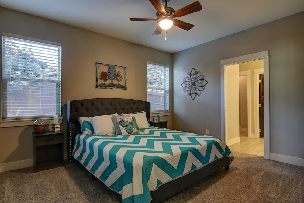 Jacksons Place 3 Bedroom Home by Redawning