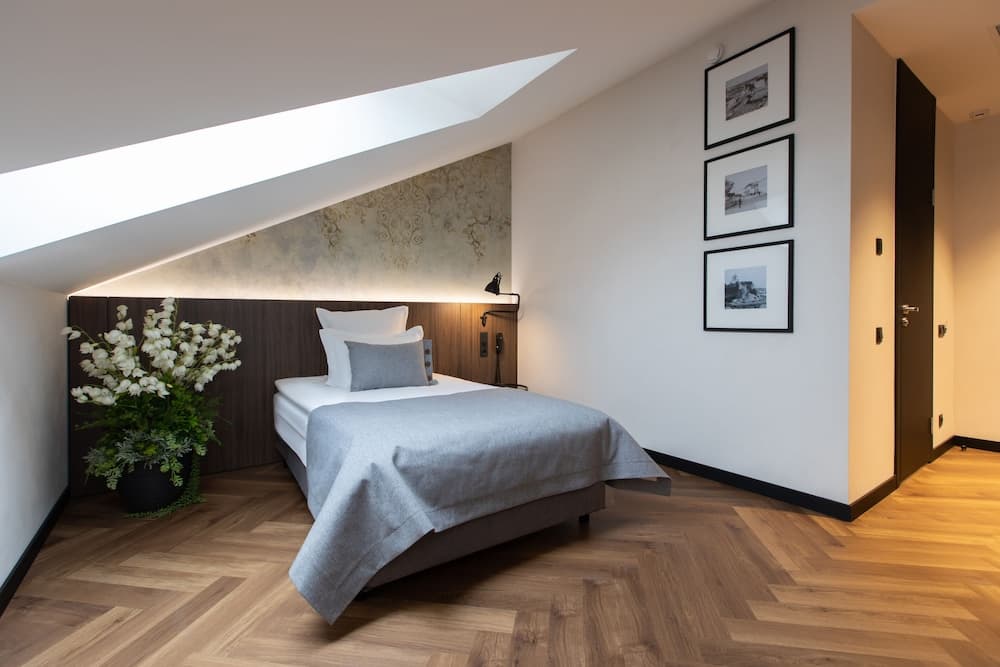 Dvor Podznoeva Studios and Apartments