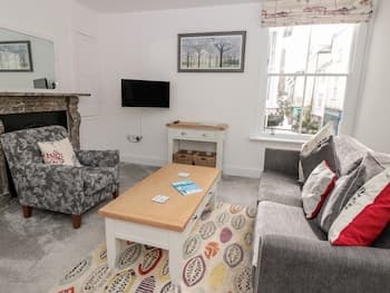 Apartment 1 @ 22 Foss Street