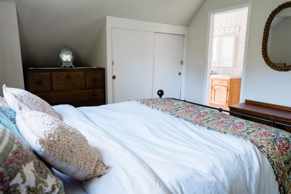 Hillside Cottage Retreat