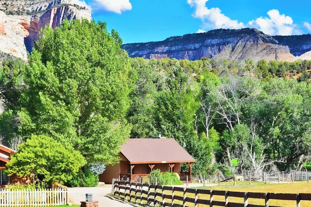 Arrowhead Country Cabins