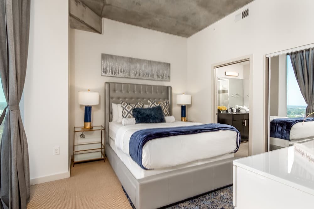 CHIC COLLECTION by NOHOTEL on 6th Street