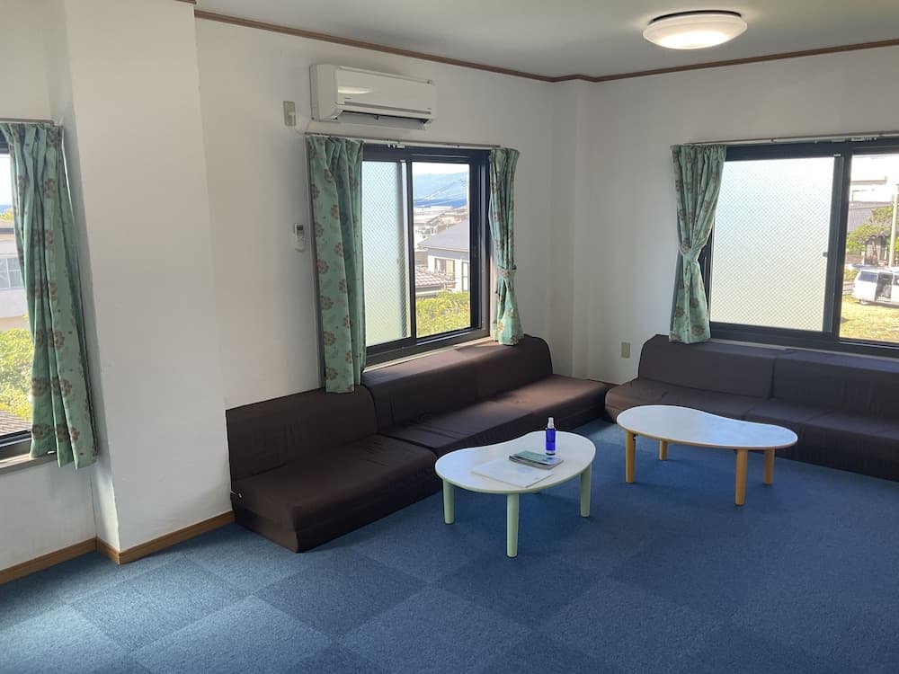 Guesthouse Koizumi - Hostel