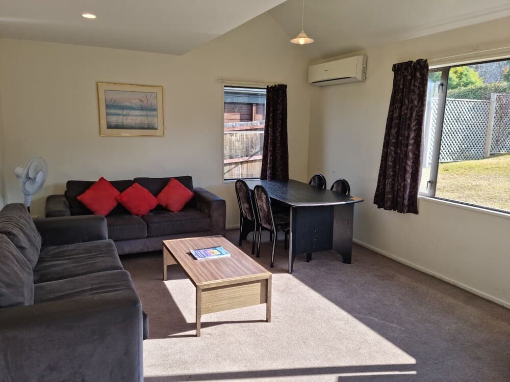 52b Conical Hill Road