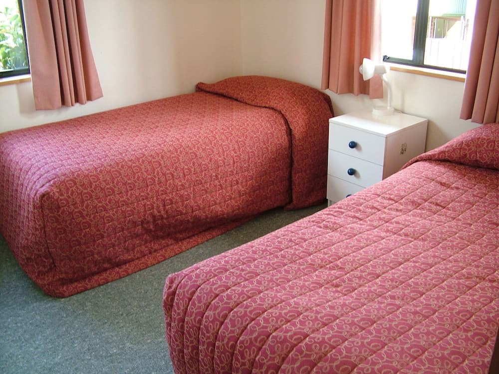 54 Conical Hill Road